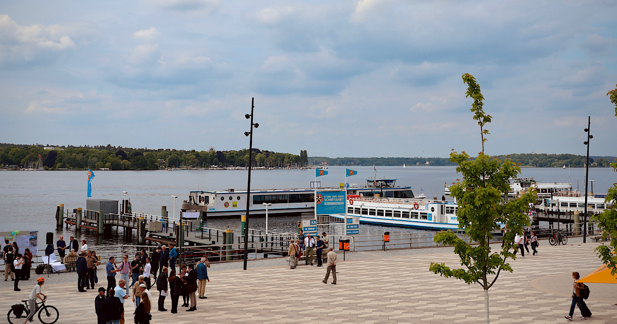 Ronnebypromenade mit Blick auf den Großen Wannsee