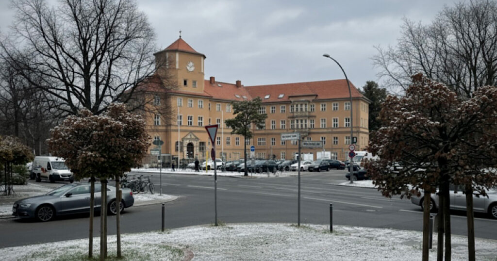 Rathaus Lankwitz im Winter